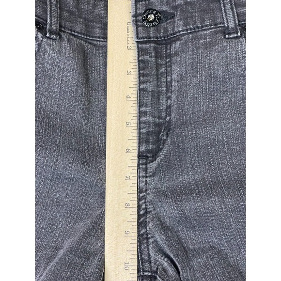 Chicos Jeans Adult 1 Short Gray Platinum Denim Stretch Comfort Womens - Picture 5 of 13